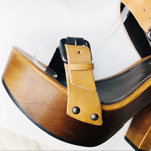 VERA WANG LAVENDER wooden platform leather heels - Picture 2 of 10